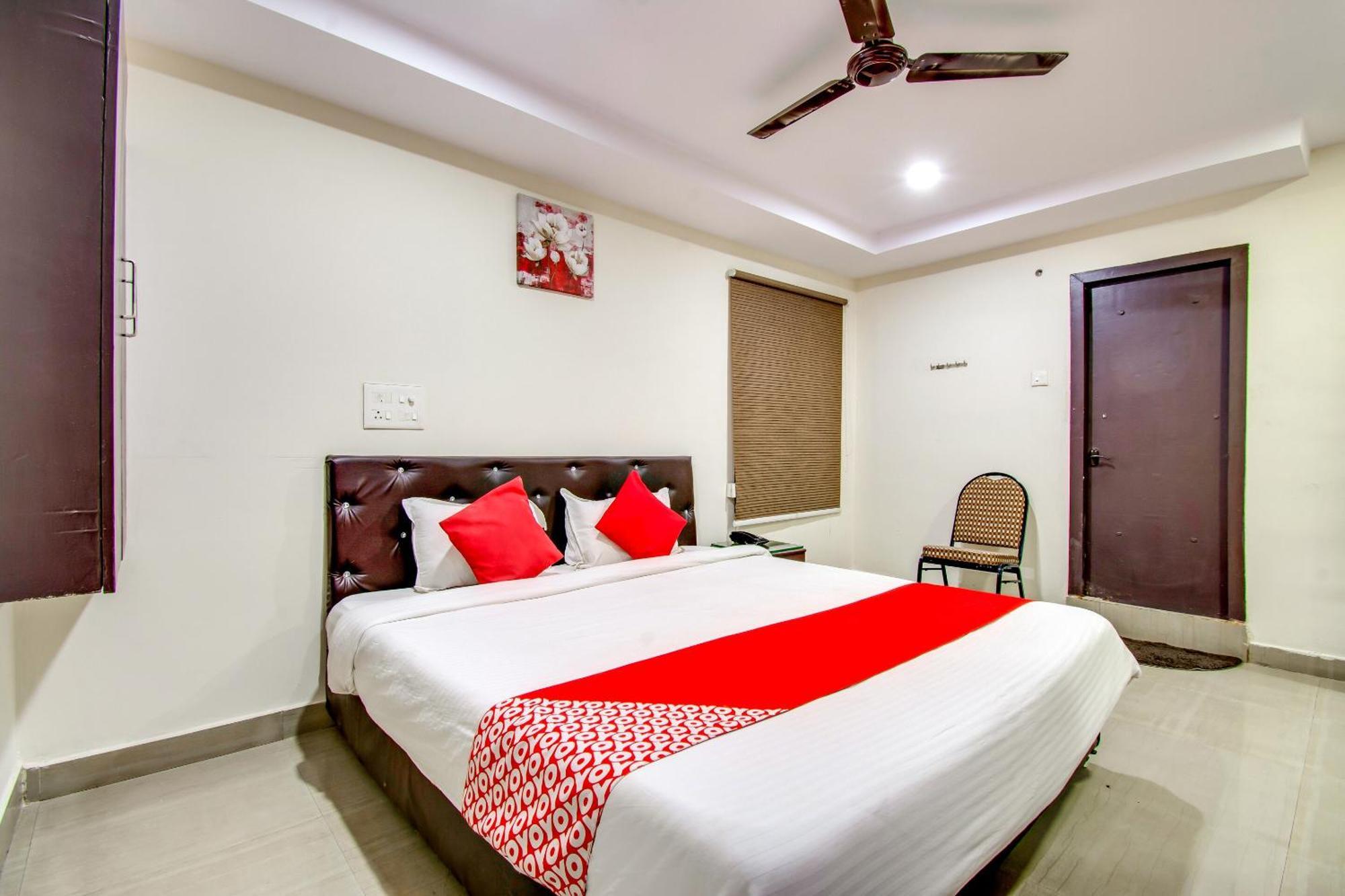 Vijayawāda Oyo Akshaya Inn מראה חיצוני תמונה