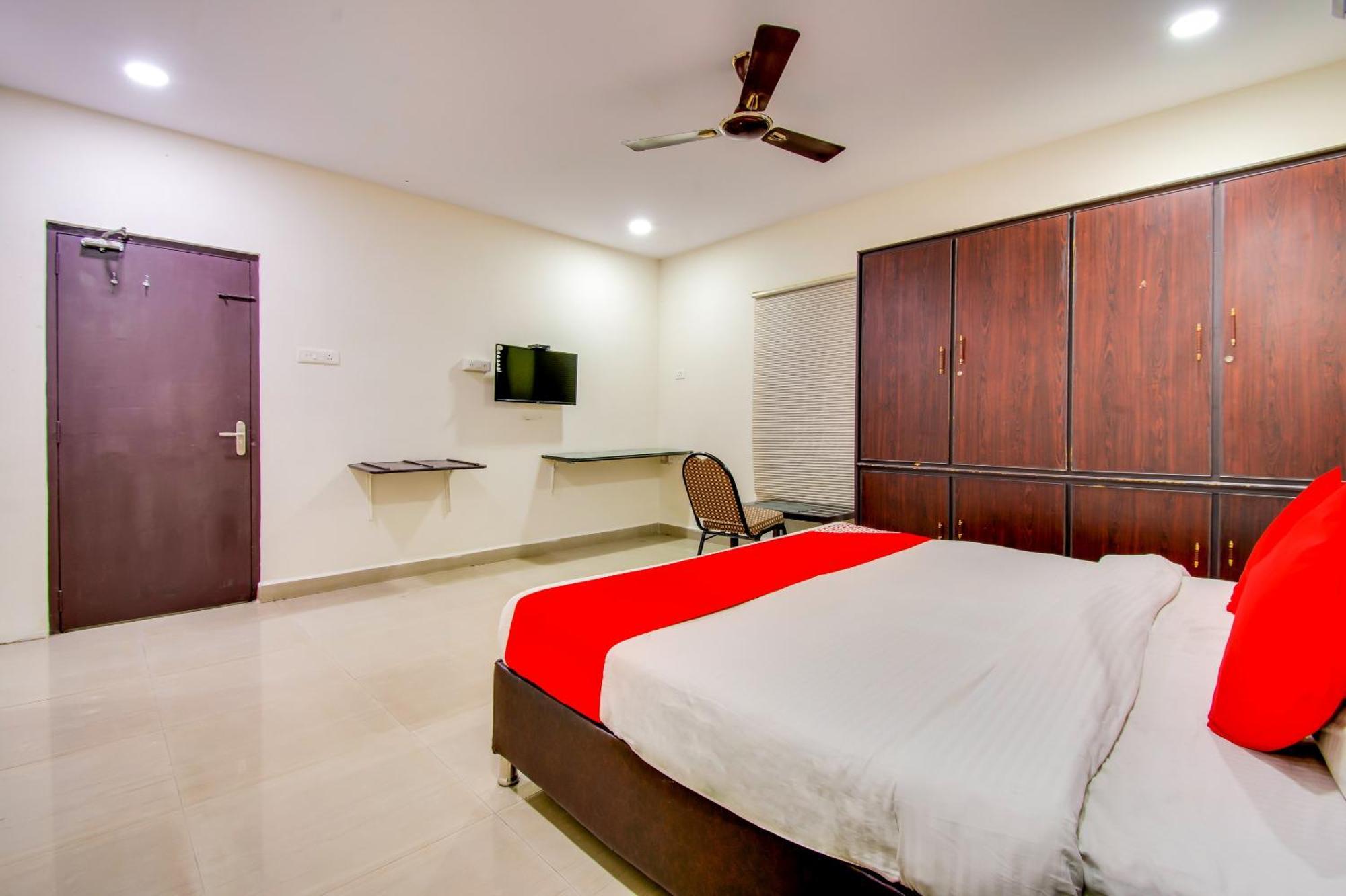 Vijayawāda Oyo Akshaya Inn מראה חיצוני תמונה
