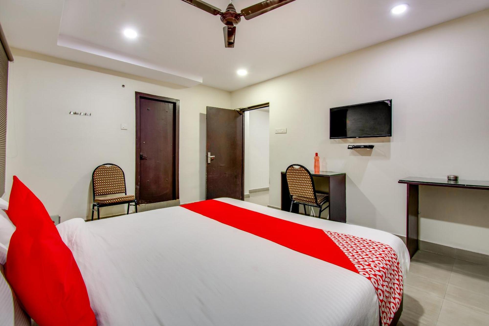 Vijayawāda Oyo Akshaya Inn מראה חיצוני תמונה